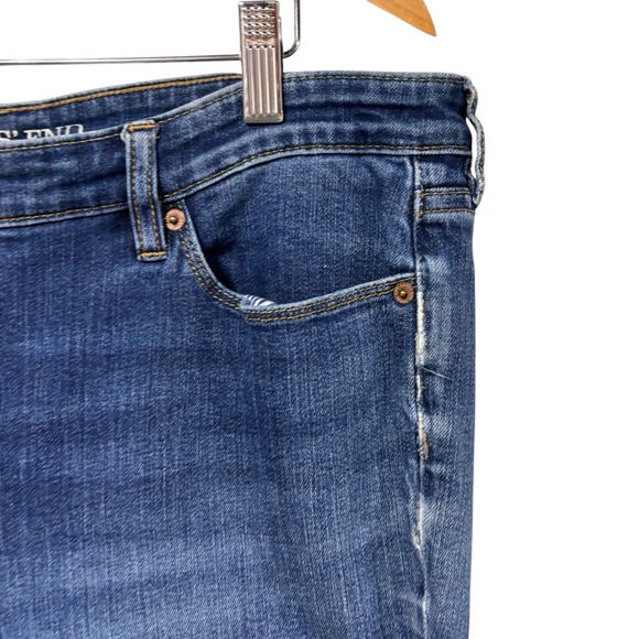 Lands' End Blue Boot Cut‎ Jeans with Classic Denim Style - Picture 2 of 12